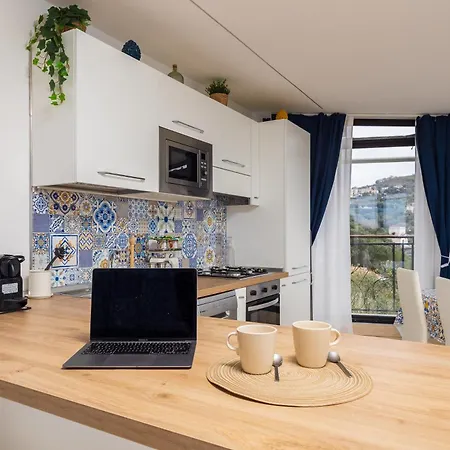 Villa Lotos - De Vivo Realty *