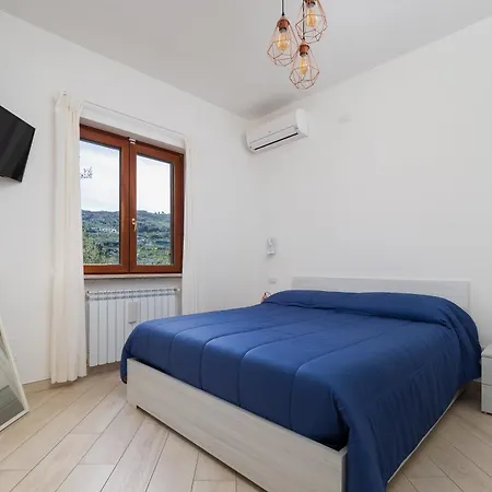 Lotos - De Vivo Realty