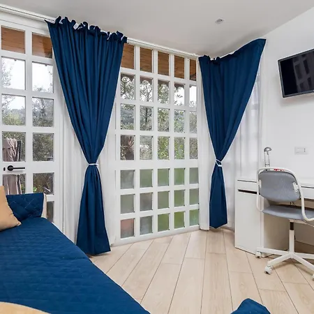 Villa Lotos - De Vivo Realty *