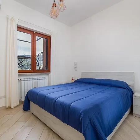 Lotos - De Vivo Realty