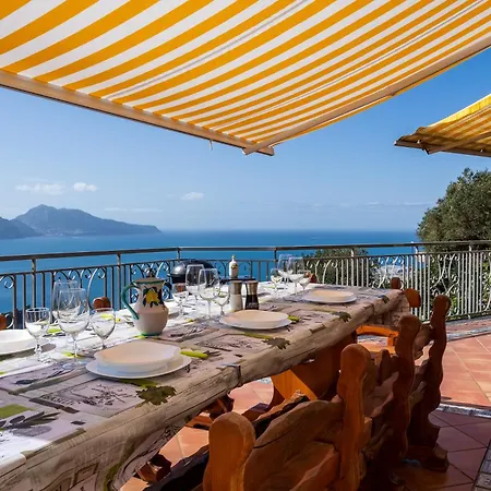 Lotos - De Vivo Realty Villa